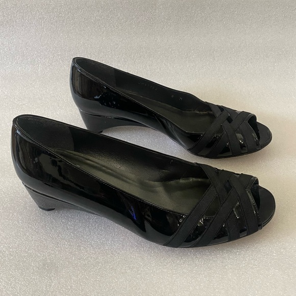Stuart Weitzman Black Patent Leather peep toe  wedges size 8 - Picture 5 of 6